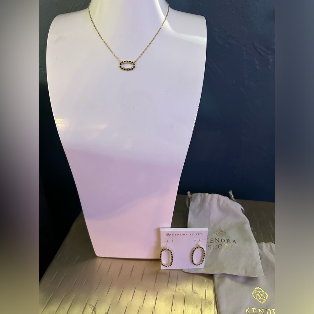 Kendra Scott Elle open frame and Elisa open in black/gold